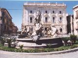 Fontana di Artemide